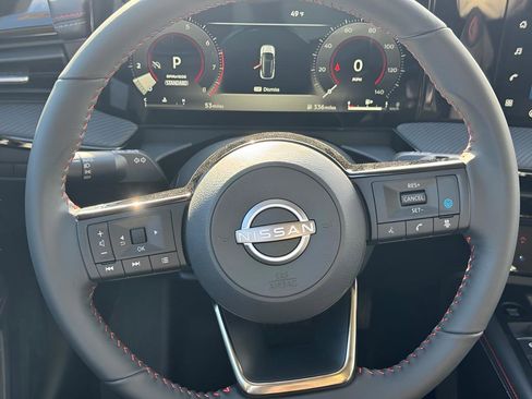 New 2026 Nissan Kicks SR w/ Cold Weather Package image 12