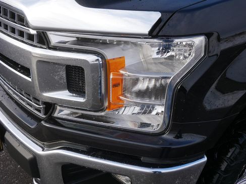 Used 2019 Ford F150 XLT w/ Equipment Group 302A Luxury image 15