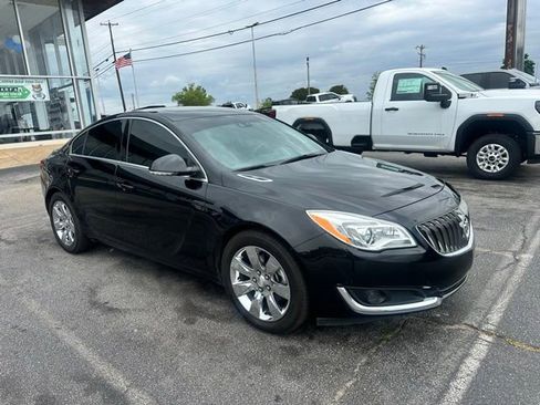 Used 2017 Buick Regal Premium w/ Driver Confidence Package #1 FWD image 1