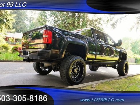 Used 2016 GMC Sierra 2500 Denali w/ Duramax Plus Package AWD/4WD image 9
