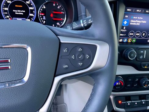 Used 2024 GMC Terrain Denali w/ Denali Premium Package image 24