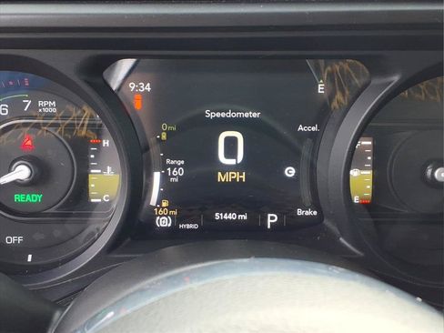 Certified 2024 Jeep Wrangler Unlimited Sahara AWD/4WD image 13