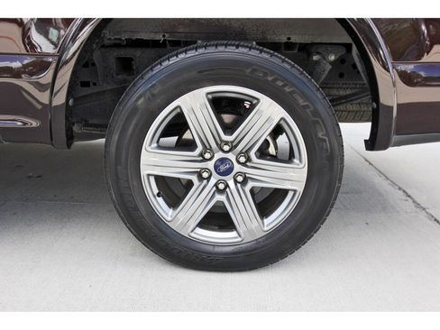 Used 2019 Ford F150 XLT w/ Equipment Group 302A Luxury RWD image 29