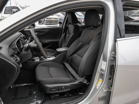 Used 2020 Chevrolet Malibu LT image 35