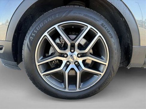 Used 2018 Ford Explorer Sport w/ Equipment Group 401A image 26