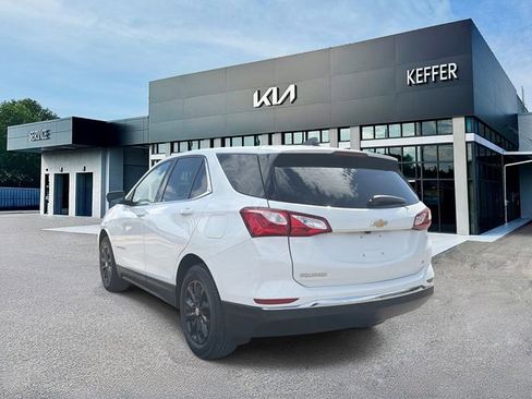 Used 2020 Chevrolet Equinox LT w/ Driver Convenience Package image 6