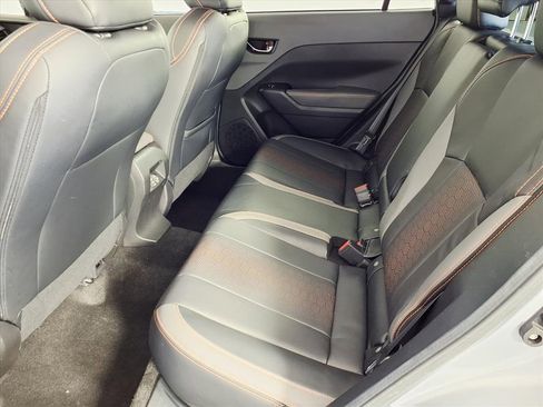 Certified 2024 Subaru Crosstrek 2.5i Limited w/ Crosstrek Mirror Package image 10