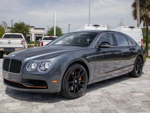 Used 2018 Bentley Flying Spur S V8 AWD/4WD image 3