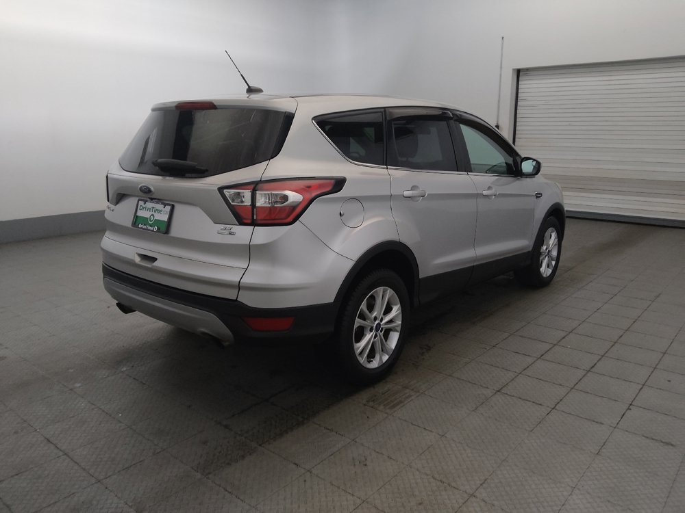 Used 2017 Ford Escape SE AWD/4WD image 9