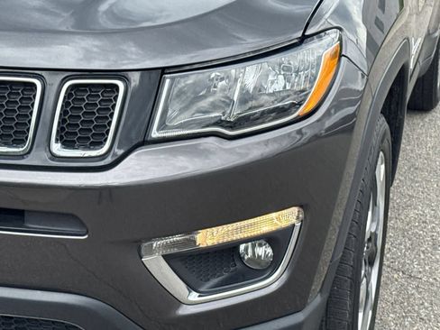Used 2019 Jeep Compass Limited AWD/4WD image 11