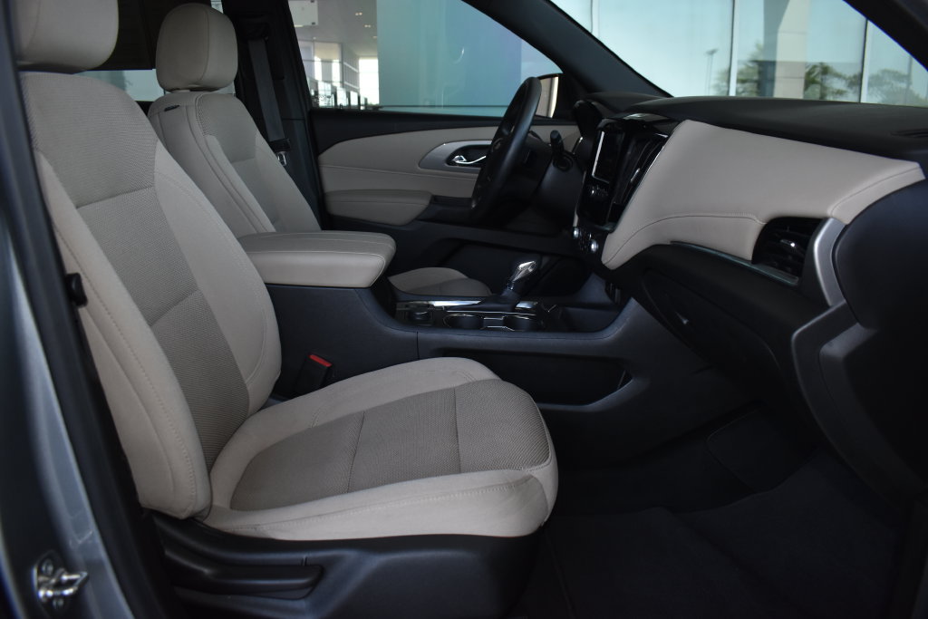 Used 2024 Chevrolet Traverse LS FWD image 5