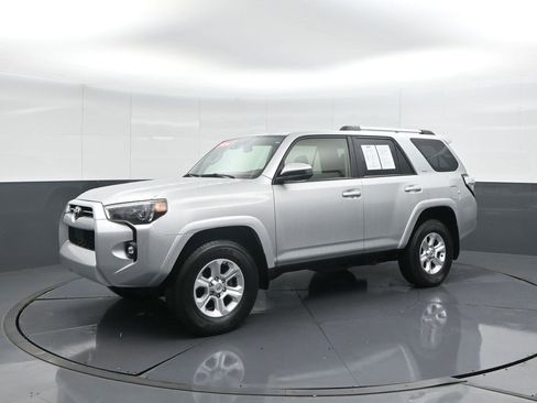 Used 2024 Toyota 4Runner SR5 image 7