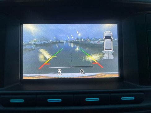 Used 2016 Ford Explorer XLT image 26