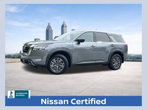 Certified 2025 Nissan Pathfinder S FWD image 1