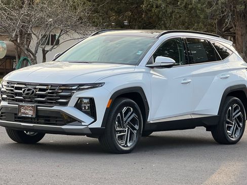 Certified 2025 Hyundai Tucson Limited image 9