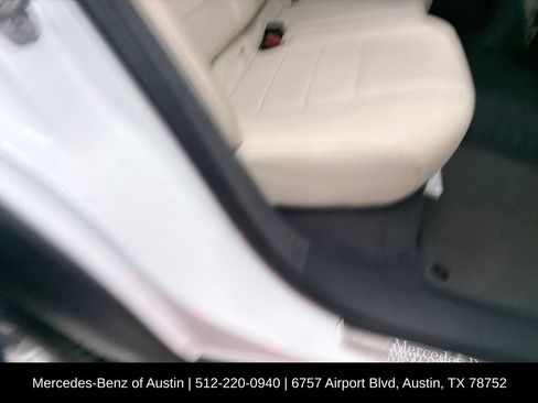 Used 2020 Mercedes-Benz GLE 350 4MATIC image 27