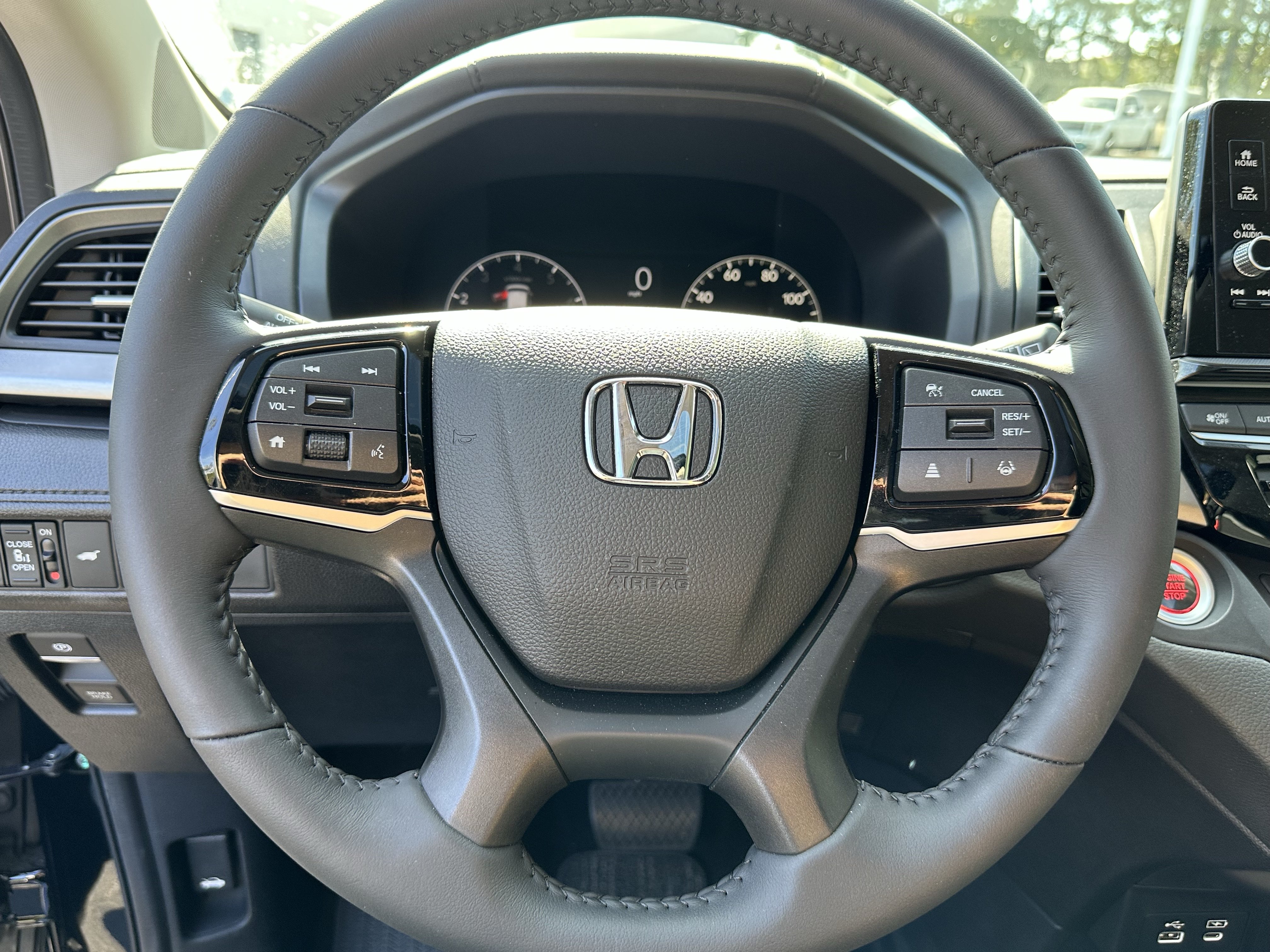 Used 2026 Honda Odyssey EX-L image 6