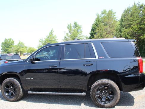 Used 2019 Chevrolet Tahoe LT w/ Luxury Package AWD/4WD image 3