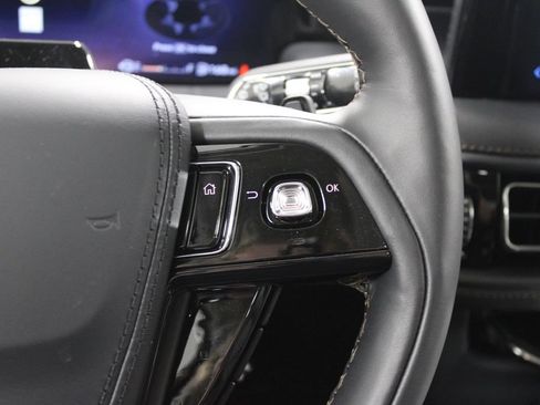 New 2026 Lincoln Aviator 2WD image 39