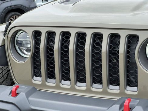 Used 2020 Jeep Gladiator Rubicon AWD/4WD image 36
