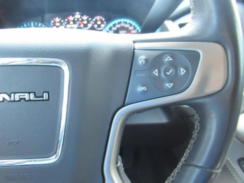 Used 2019 GMC Yukon Denali w/ Denali Ultimate Package RWD image 28