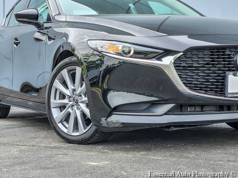Used 2023 MAZDA MAZDA3 s FWD image 3