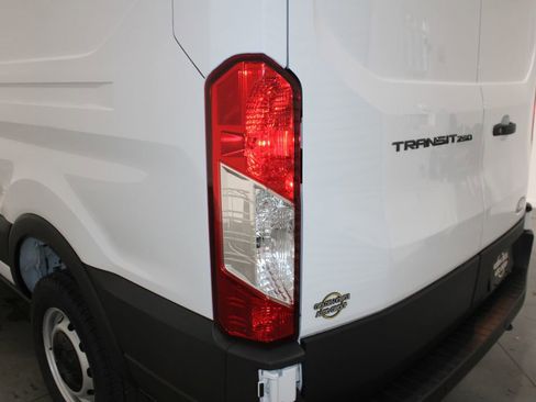 New 2026 Ford Transit 250 148 Medium Roof w/ Load Area Protection Package RWD image 51