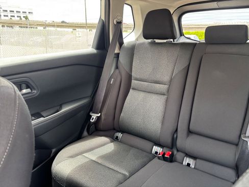 Used 2025 Nissan Rogue SV AWD/4WD image 41