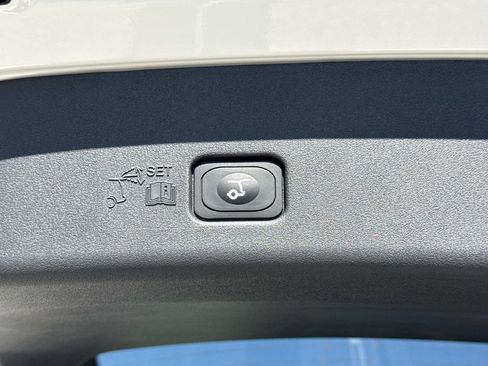 New 2026 Lincoln Nautilus Premier image 12