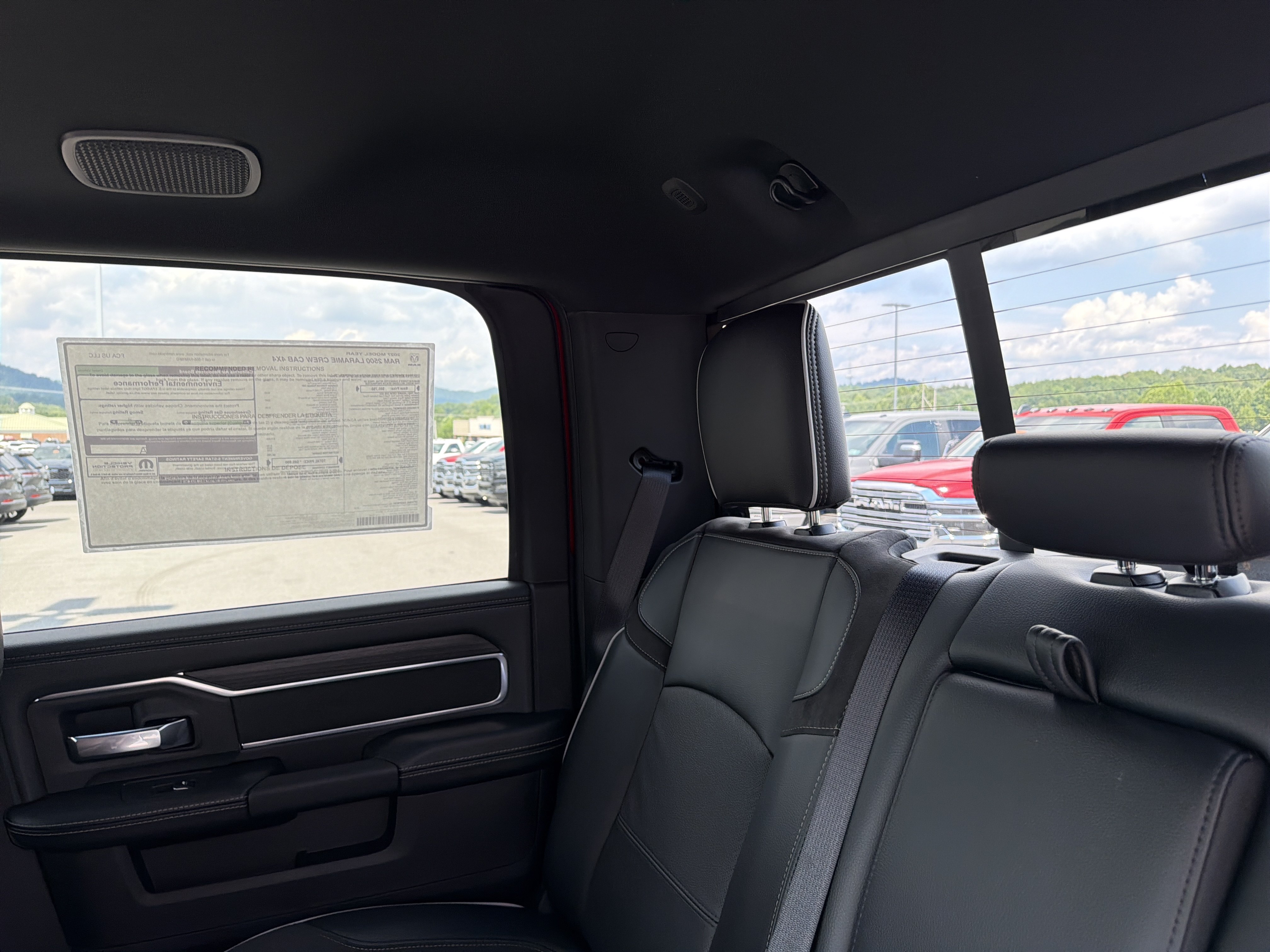 New 2027 RAM 2500 Laramie AWD/4WD image 14