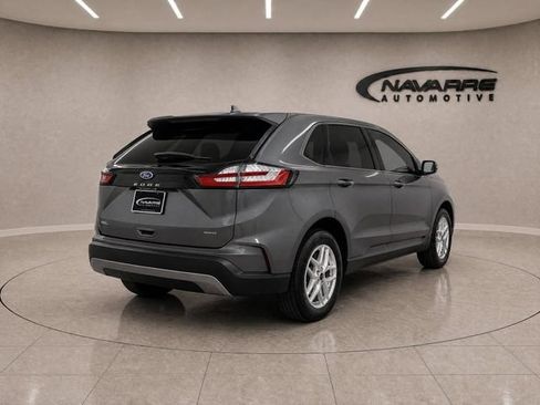 Used 2024 Ford Edge SEL AWD/4WD image 7