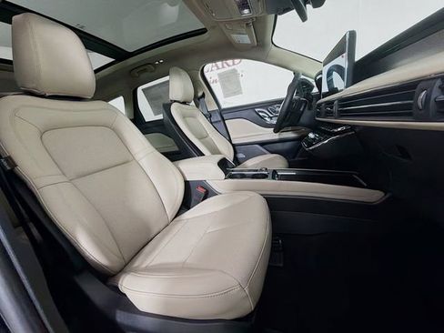 New 2026 Lincoln Corsair Premiere image 30