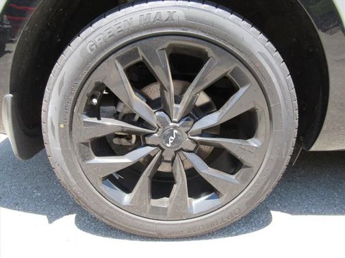 Used 2023 Kia Sorento SX FWD image 5