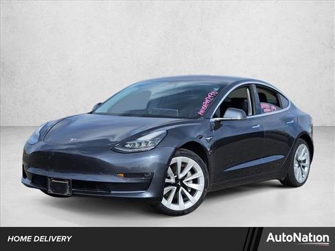 Used 2018 Tesla Model 3 Mid Range image 1