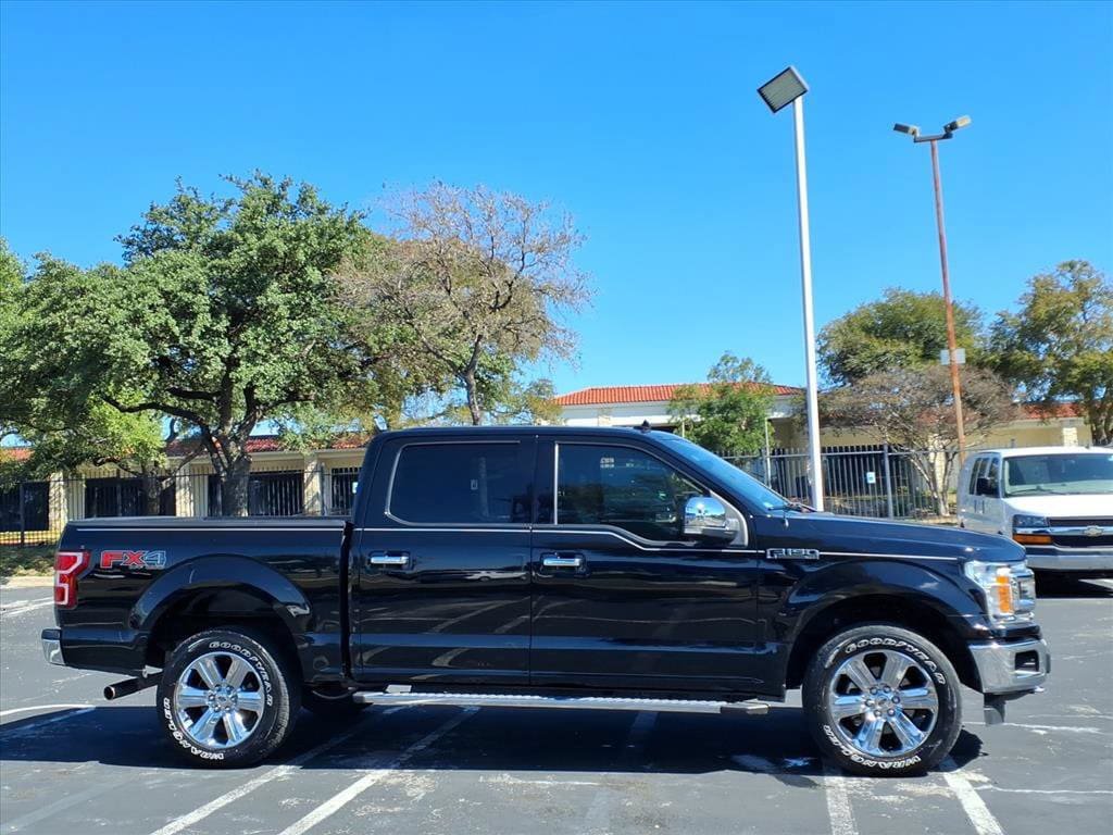 Used 2018 Ford F150 XLT w/ Equipment Group 302A Luxury AWD/4WD image 4