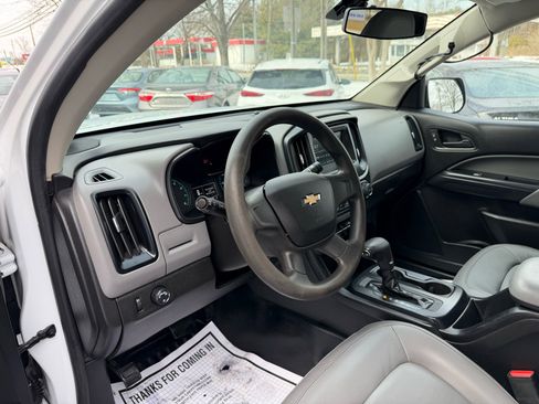 Used 2018 Chevrolet Colorado W/T image 10