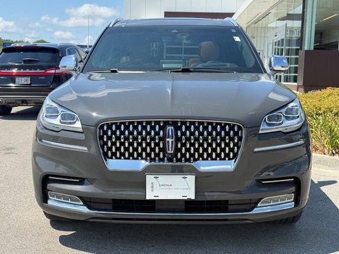 Used 2021 Lincoln Aviator Black Label Grand Touring w/ Class IV Trailer Tow Package AWD/4WD image 11