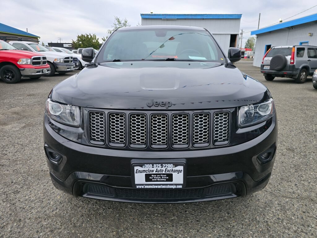 Used 2015 Jeep Grand Cherokee Altitude AWD/4WD image 2