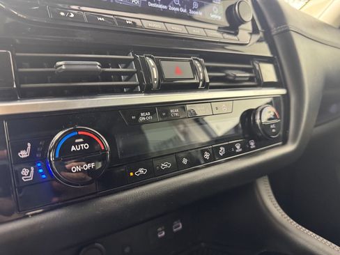 Used 2025 Nissan Pathfinder Platinum w/ Cargo Package FWD image 24