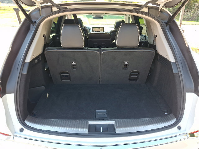 Used 2023 Acura MDX w/ Advance Package AWD/4WD image 30