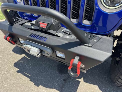 Used 2020 Jeep Wrangler Unlimited Rubicon w/ Dual Top Group AWD/4WD image 13