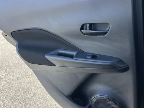 Certified 2025 Nissan Kicks Play S FWD image 18