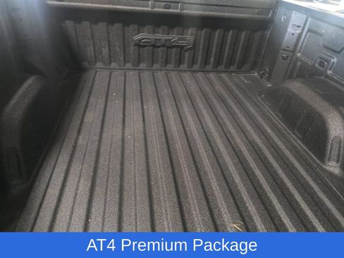 Used 2024 GMC Sierra 1500 AT4 w/ Technology Package AWD/4WD image 4