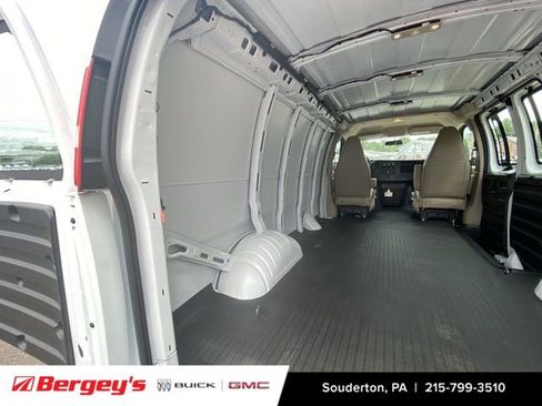 New 2025 GMC Savana 2500 Work Van w/ Driver Convenience Package image 27