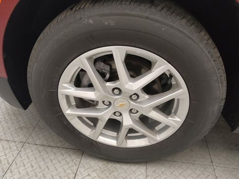 Used 2023 Chevrolet Equinox LT image 31