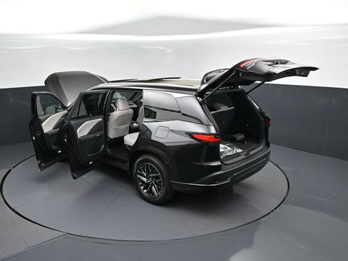 New 2026 Lexus TX 350 AWD image 2