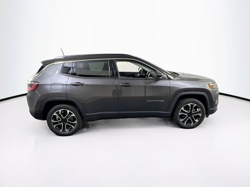 Used 2022 Jeep Compass Limited AWD/4WD image 4