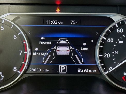 Used 2025 Nissan Sentra SV FWD image 15