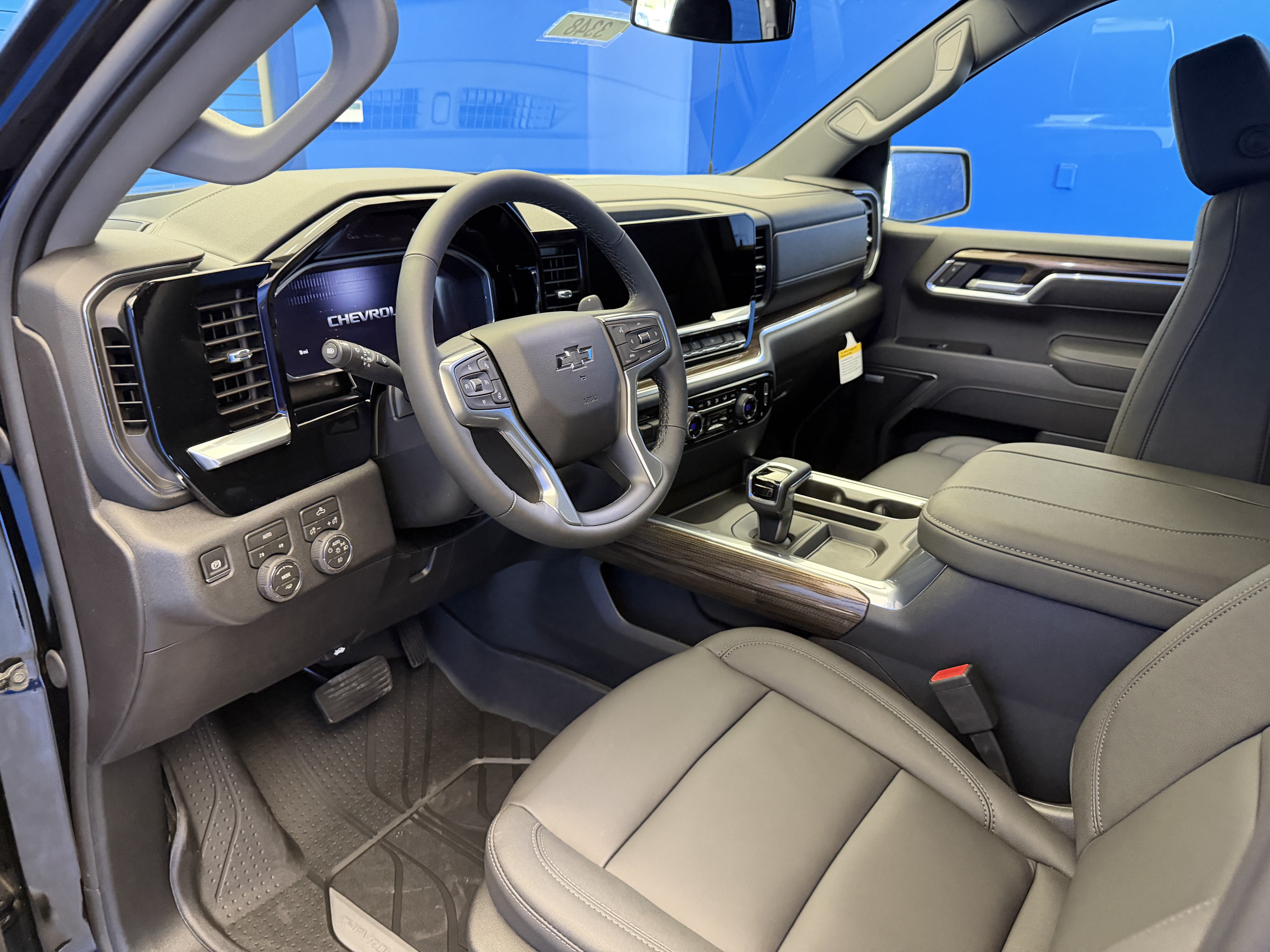 New 2026 Chevrolet Silverado 1500 RST w/ Convenience Package II AWD/4WD image 12