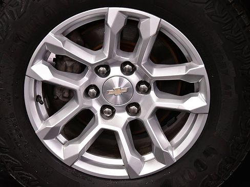 Used 2022 Chevrolet Silverado 1500 LT image 9